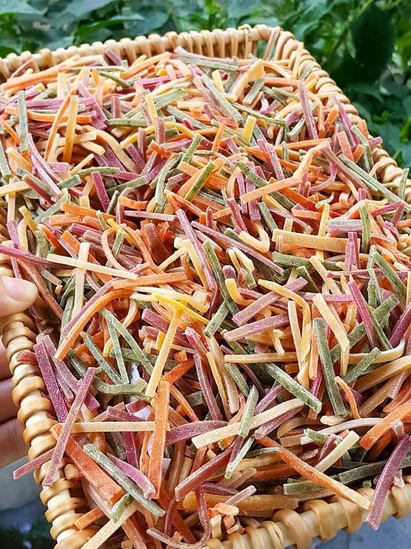 Sebzeli Erişte 1 kg